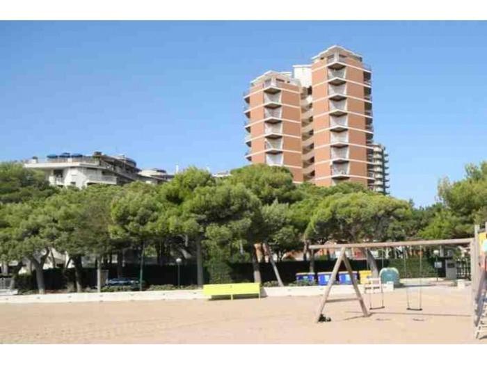 Ba - Cristallo - Sea View - Lignano Sabbiadoro Luaran gambar